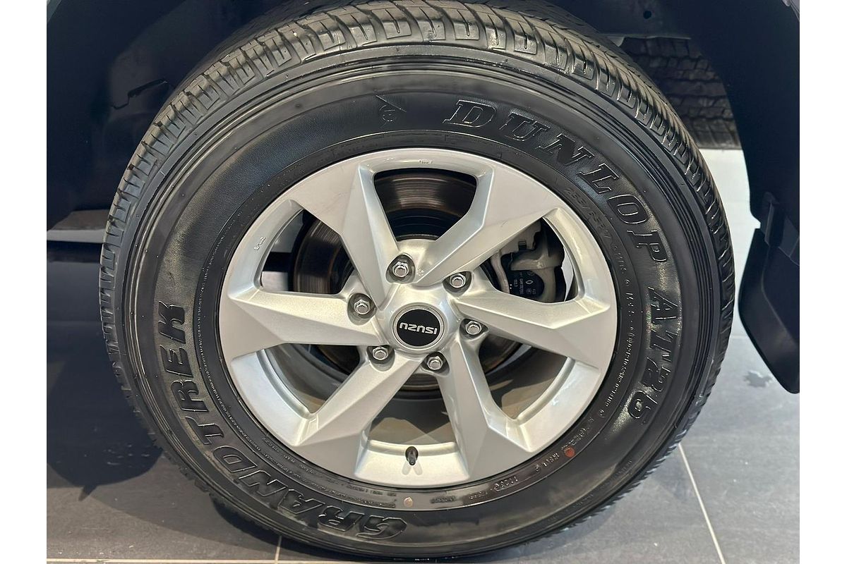 2023 Isuzu MU-X LS-M