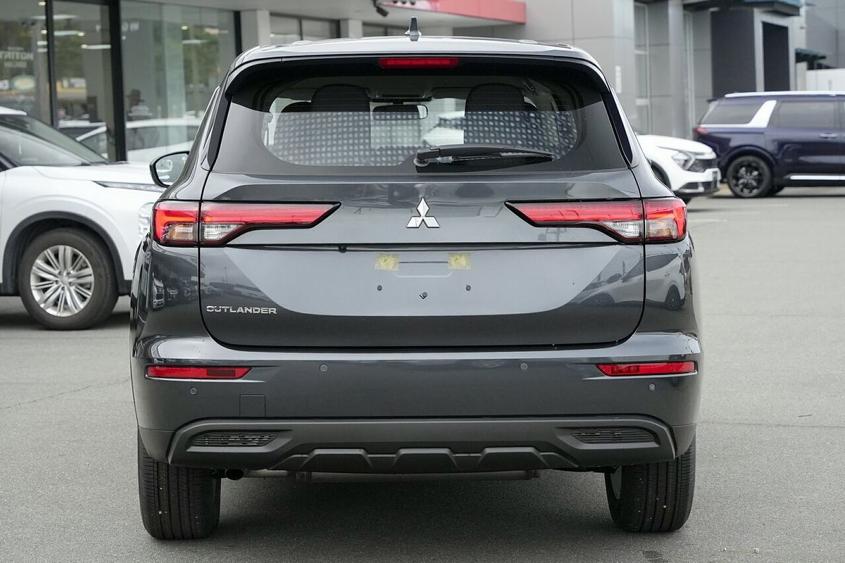 2024 Mitsubishi Outlander ES ZM