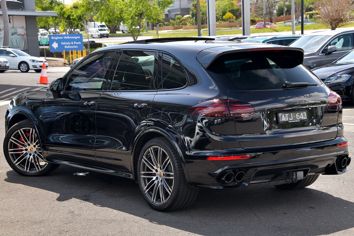 2017 Porsche Cayenne GTS 92A