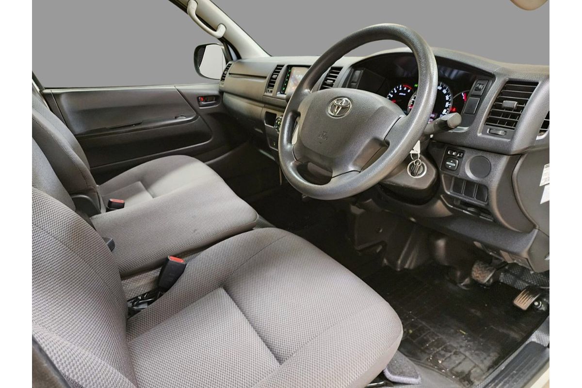 2018 Toyota Hiace  GDH206V