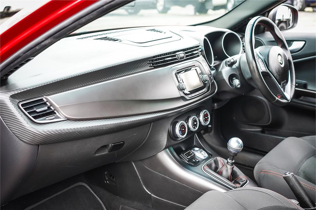 2015 Alfa Romeo Giulietta Sprint Series 1