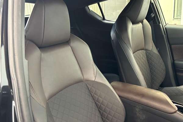 2018 Toyota C-HR HYBRID G ZYX10