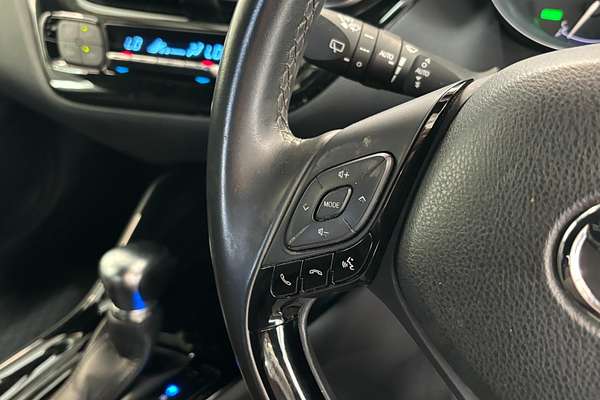 2018 Toyota C-HR HYBRID G ZYX10