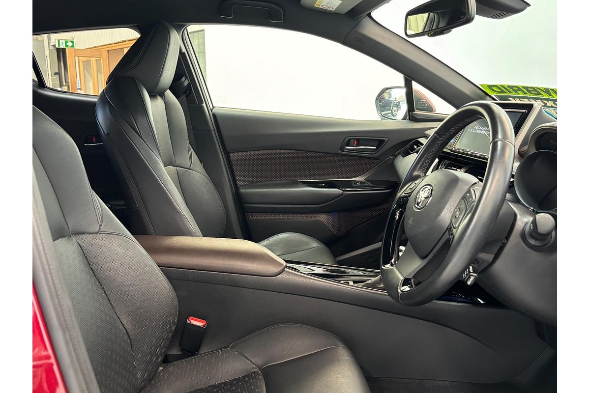 2017 Toyota C-HR HYBRID G ZYX10