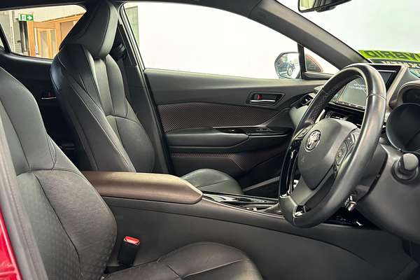2017 Toyota C-HR HYBRID G ZYX10