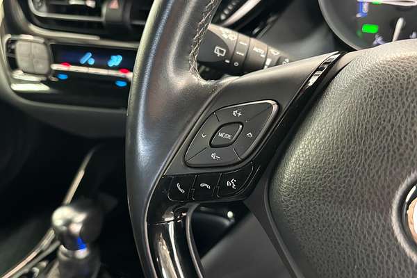 2017 Toyota C-HR HYBRID G ZYX10