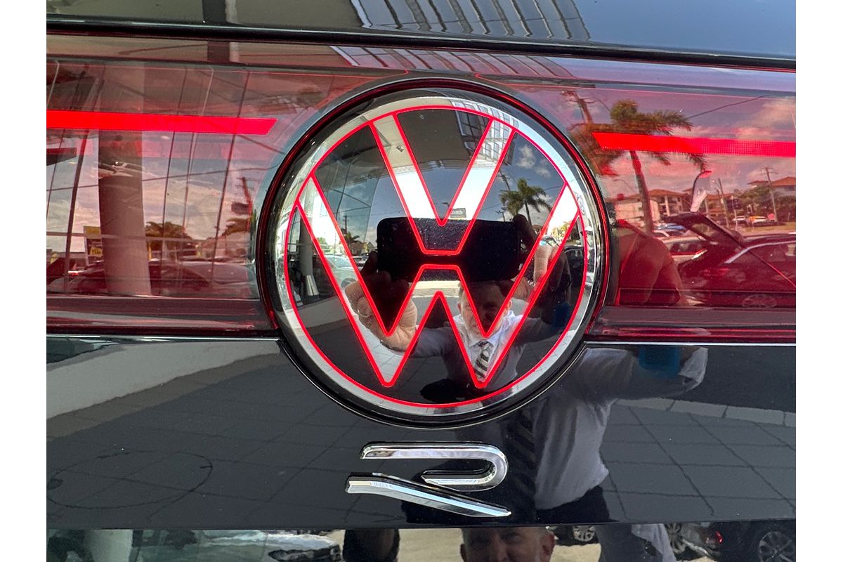 2023 Volkswagen Touareg R RC