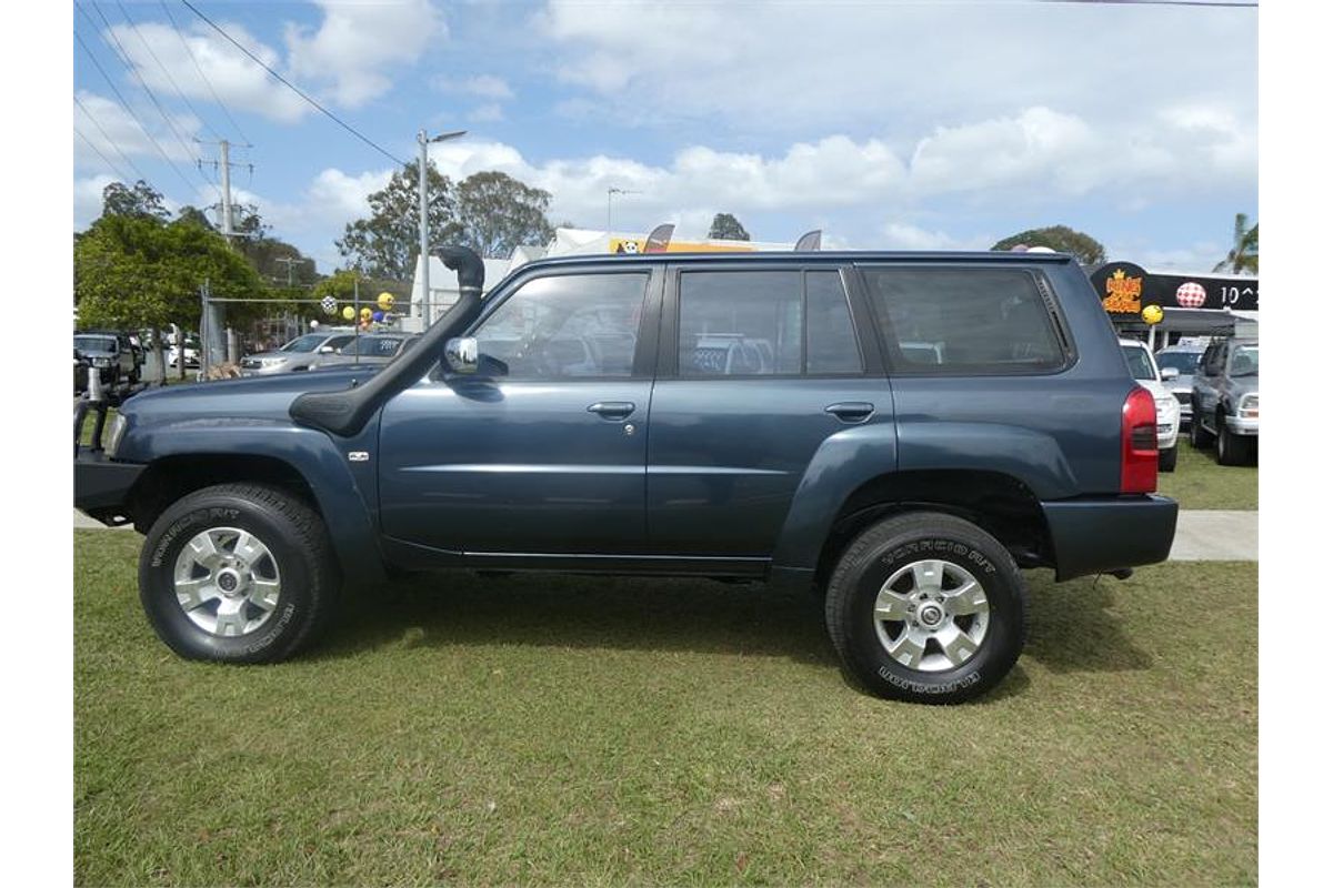 2004 Nissan Patrol ST GU IV