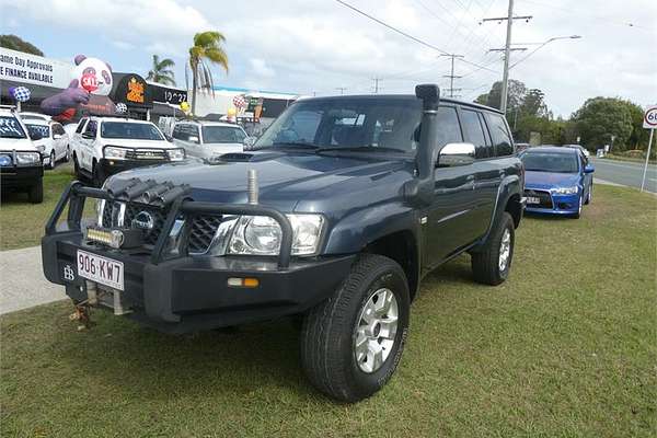 2004 Nissan Patrol ST GU IV