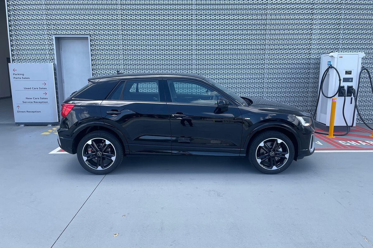 2024 Audi Q2 40 TFSI S line GA