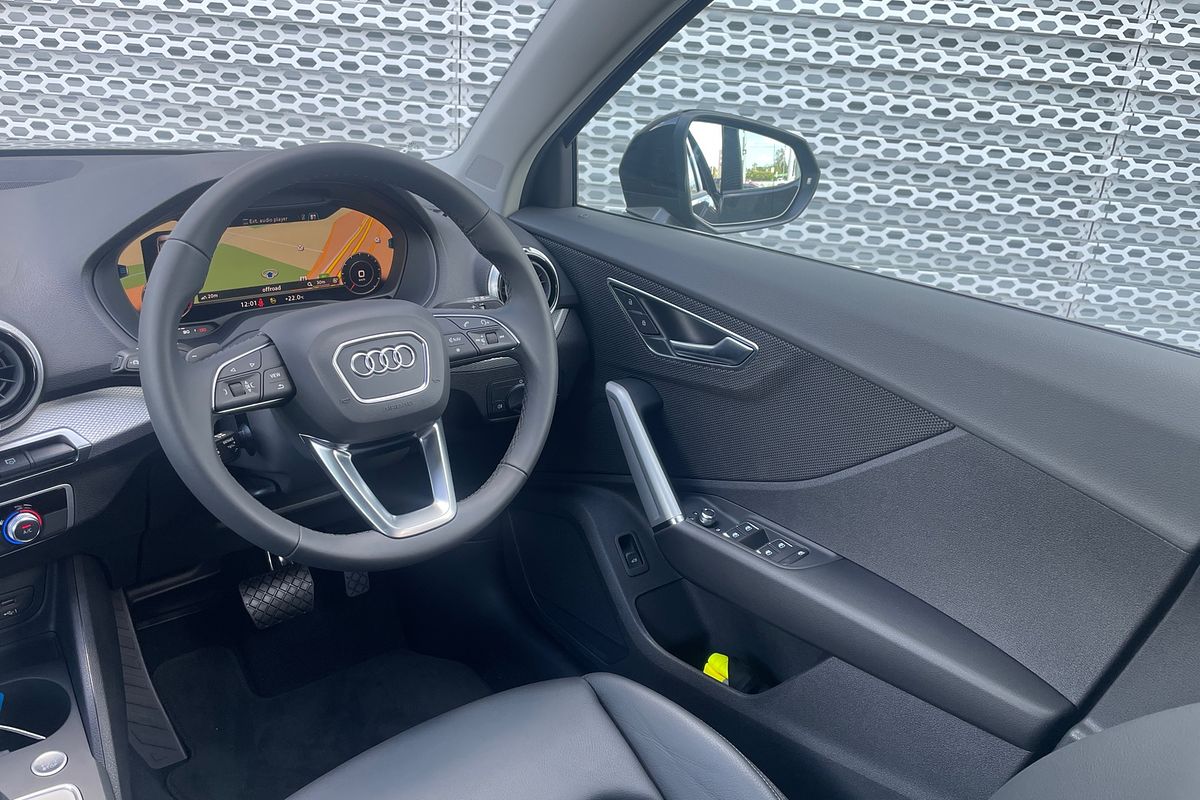 2024 Audi Q2 40 TFSI S line GA