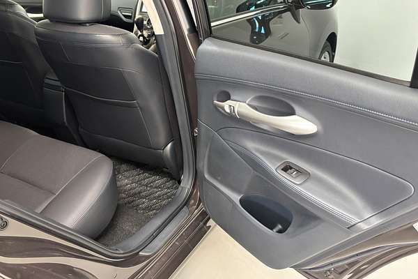 2011 Toyota BLADE MASTER G GRE156