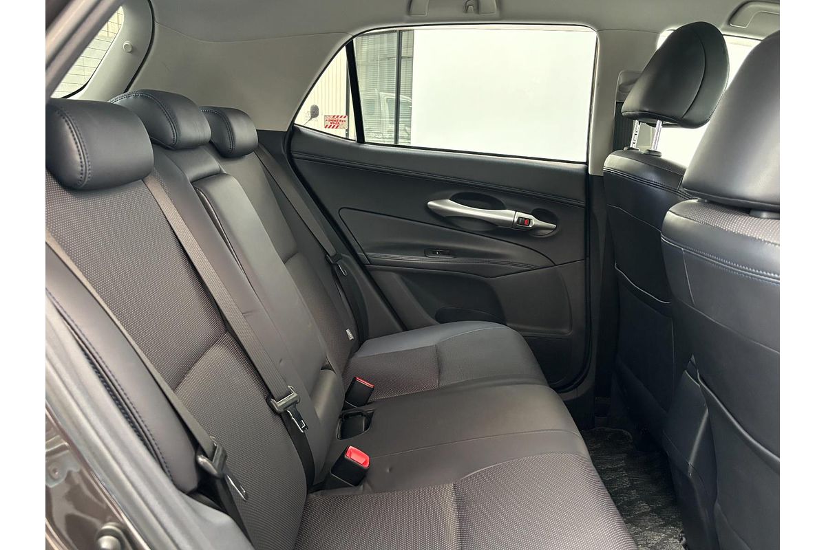 2011 Toyota BLADE MASTER G GRE156