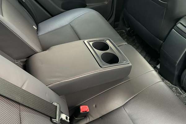 2011 Toyota BLADE MASTER G GRE156