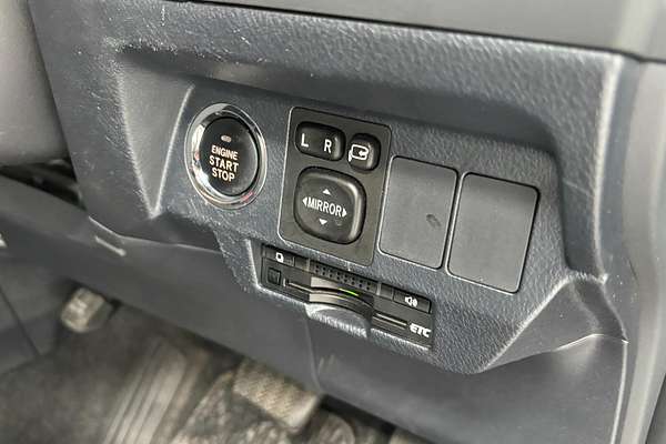 2011 Toyota BLADE MASTER G GRE156