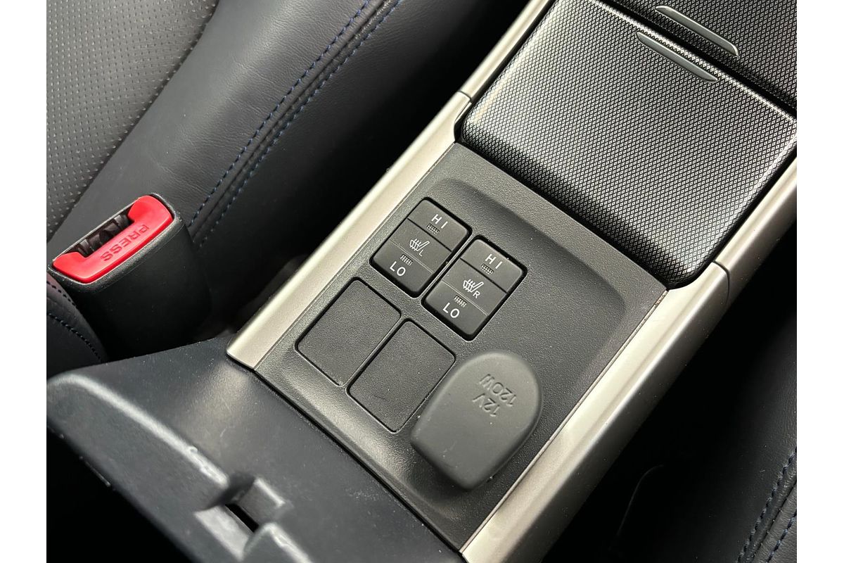 2011 Toyota BLADE MASTER G GRE156