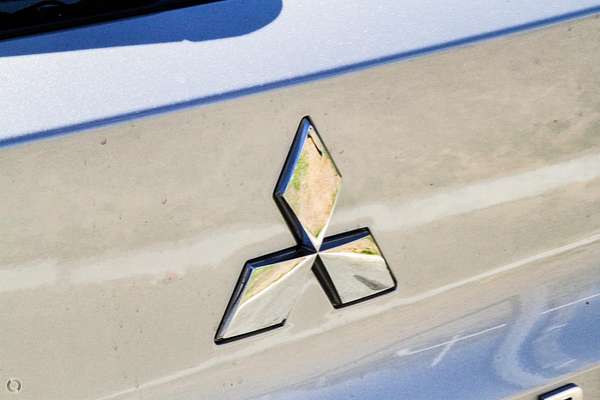 2024 Mitsubishi Eclipse Cross ES YB