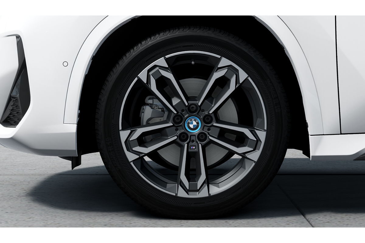 2024 BMW iX1 xDrive30 M Sport U11