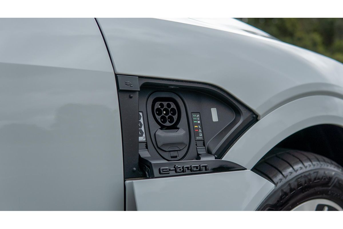 2024 Audi Q8 e-tron 50 GE