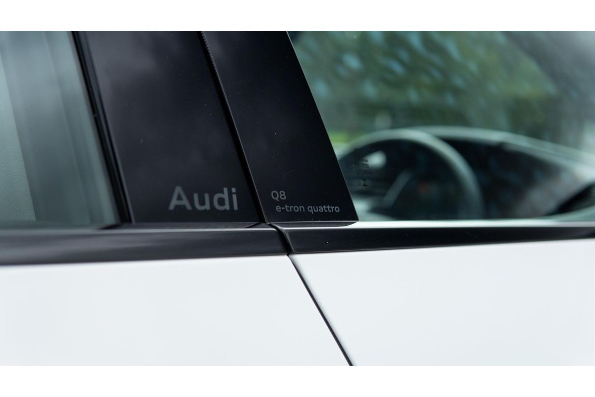 2024 Audi Q8 e-tron 50 GE