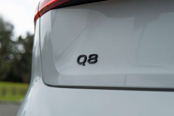 2024 Audi Q8 e-tron 50 GE