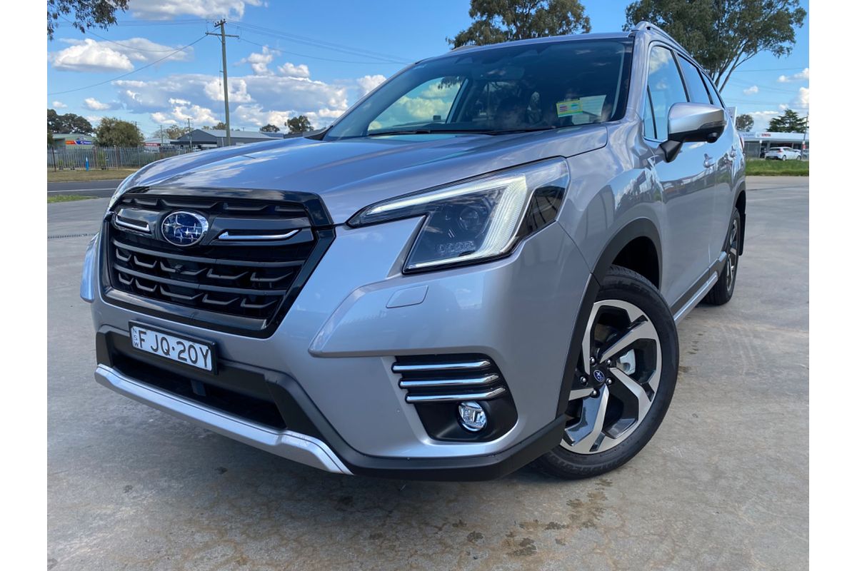 2024 Subaru Forester 2.5i-S S5