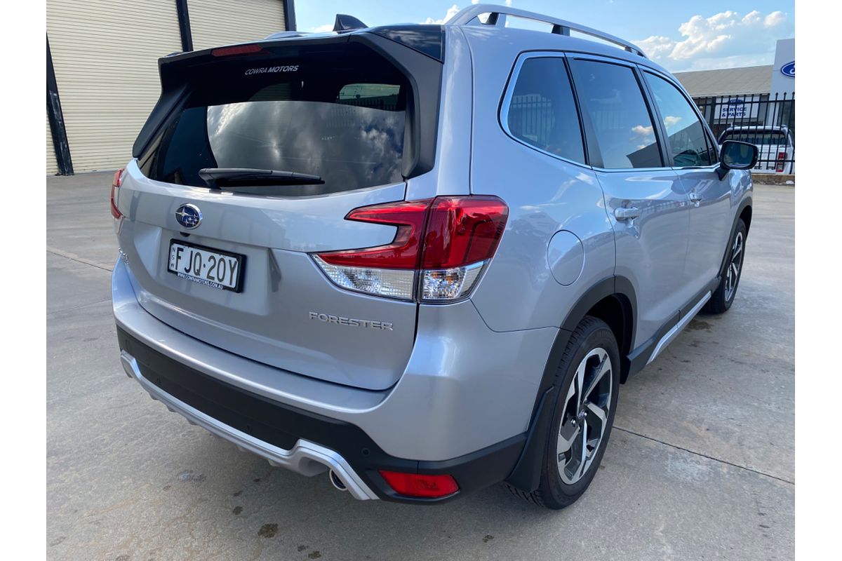 2024 Subaru Forester 2.5i-S S5