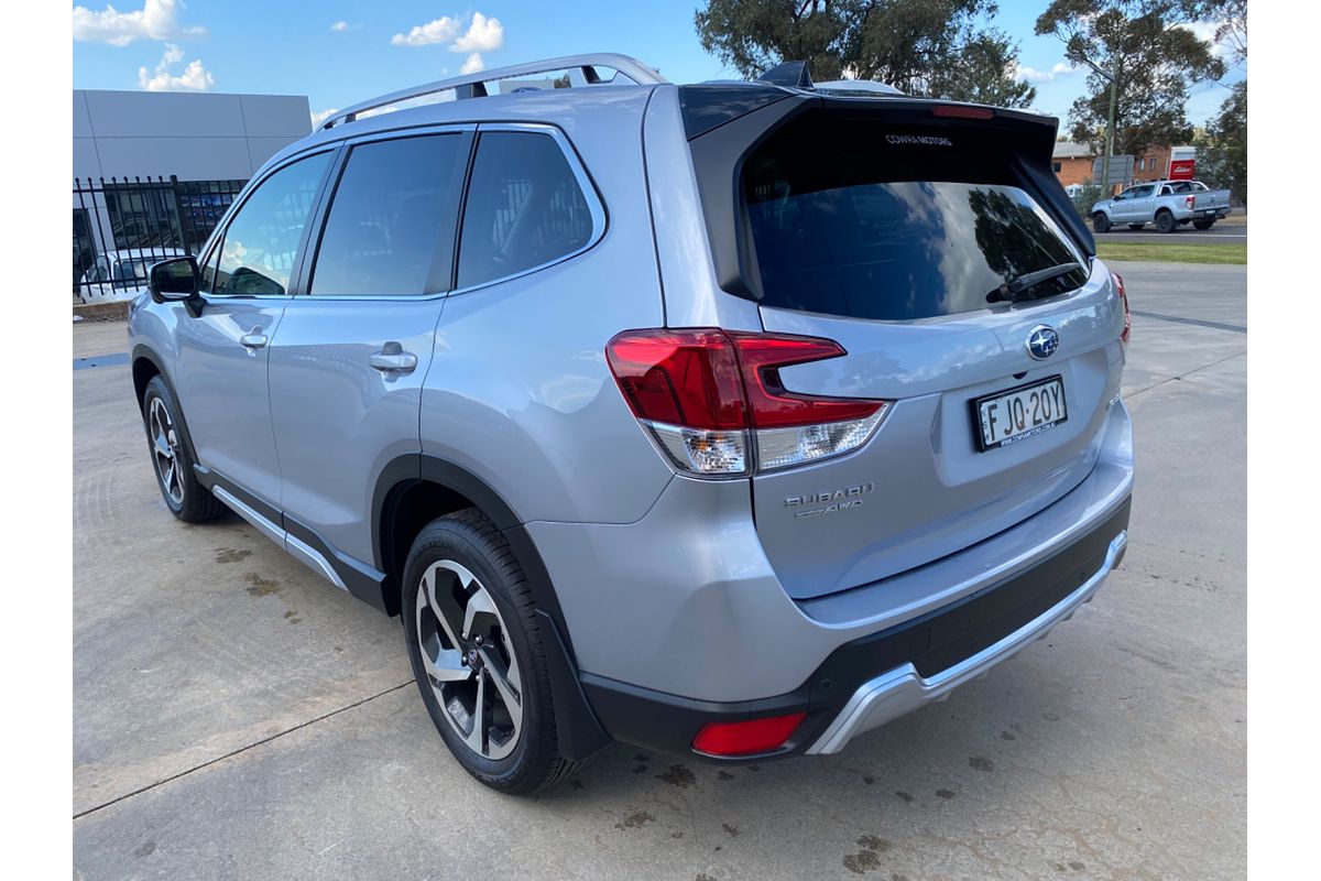 2024 Subaru Forester 2.5i-S S5