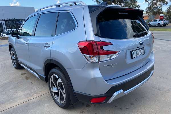 2024 Subaru Forester 2.5i-S S5
