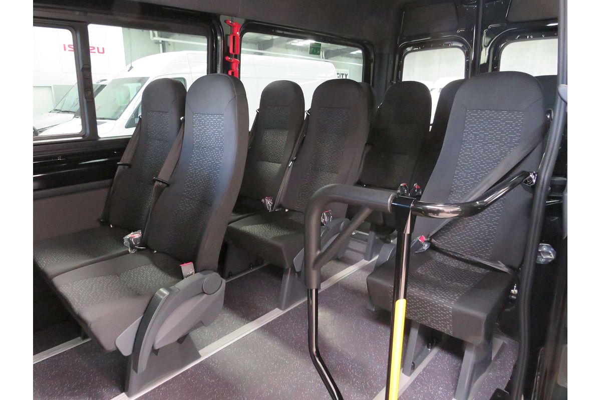 2024 Mercedes-Benz Sprinter 415 Transfer VS30