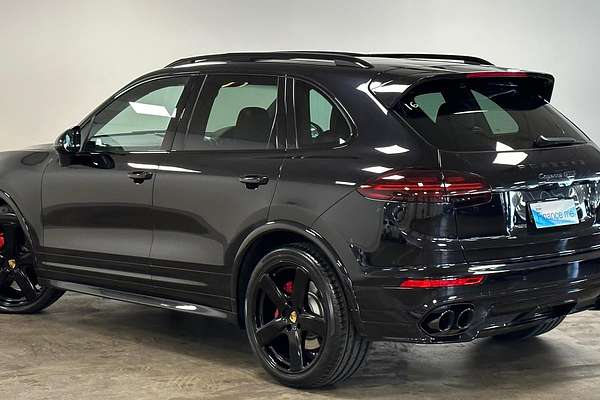 2017 Porsche Cayenne GTS 92A