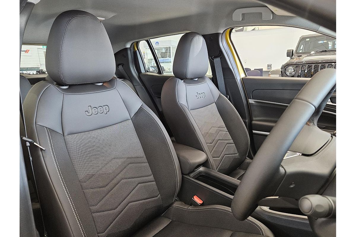 2024 Jeep Avenger Limited JJ