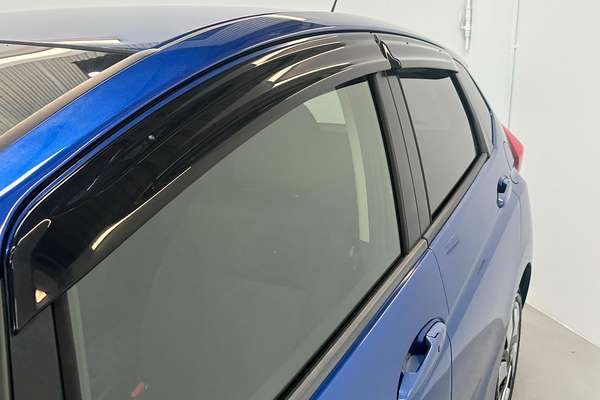 2014 Honda FIT Hybrid GP5