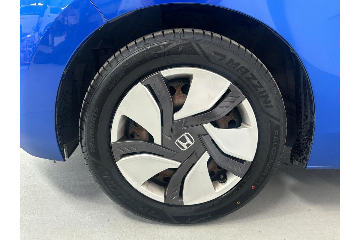2014 Honda FIT Hybrid GP5