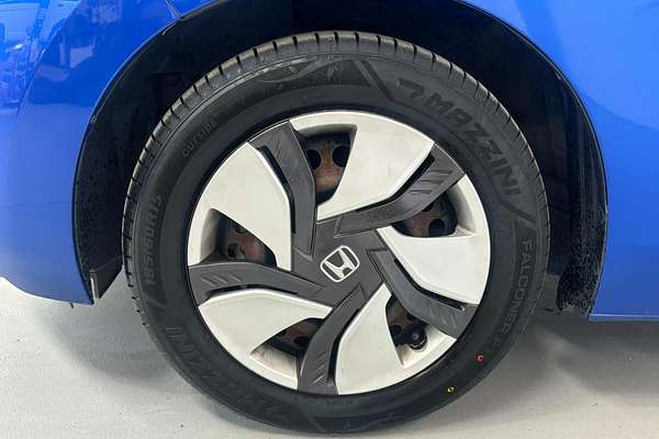 2014 Honda FIT Hybrid GP5