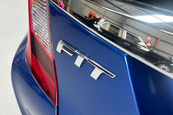 2014 Honda FIT Hybrid GP5
