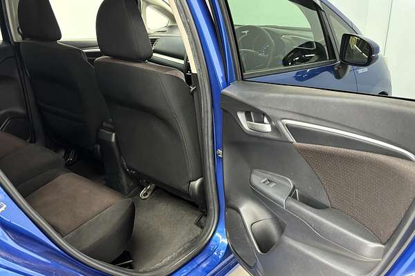 2014 Honda FIT Hybrid GP5