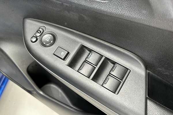 2014 Honda FIT Hybrid GP5