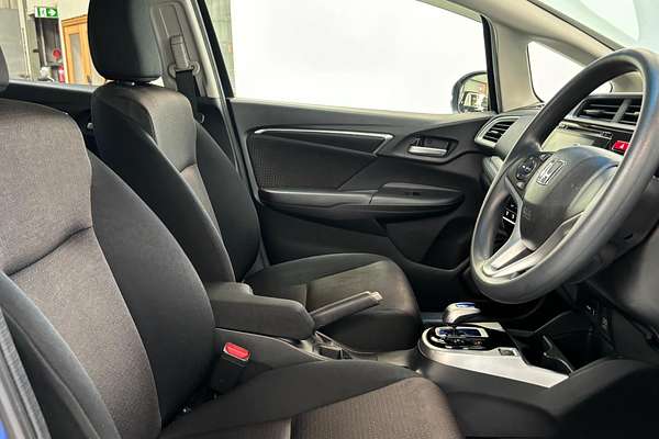 2014 Honda FIT Hybrid GP5