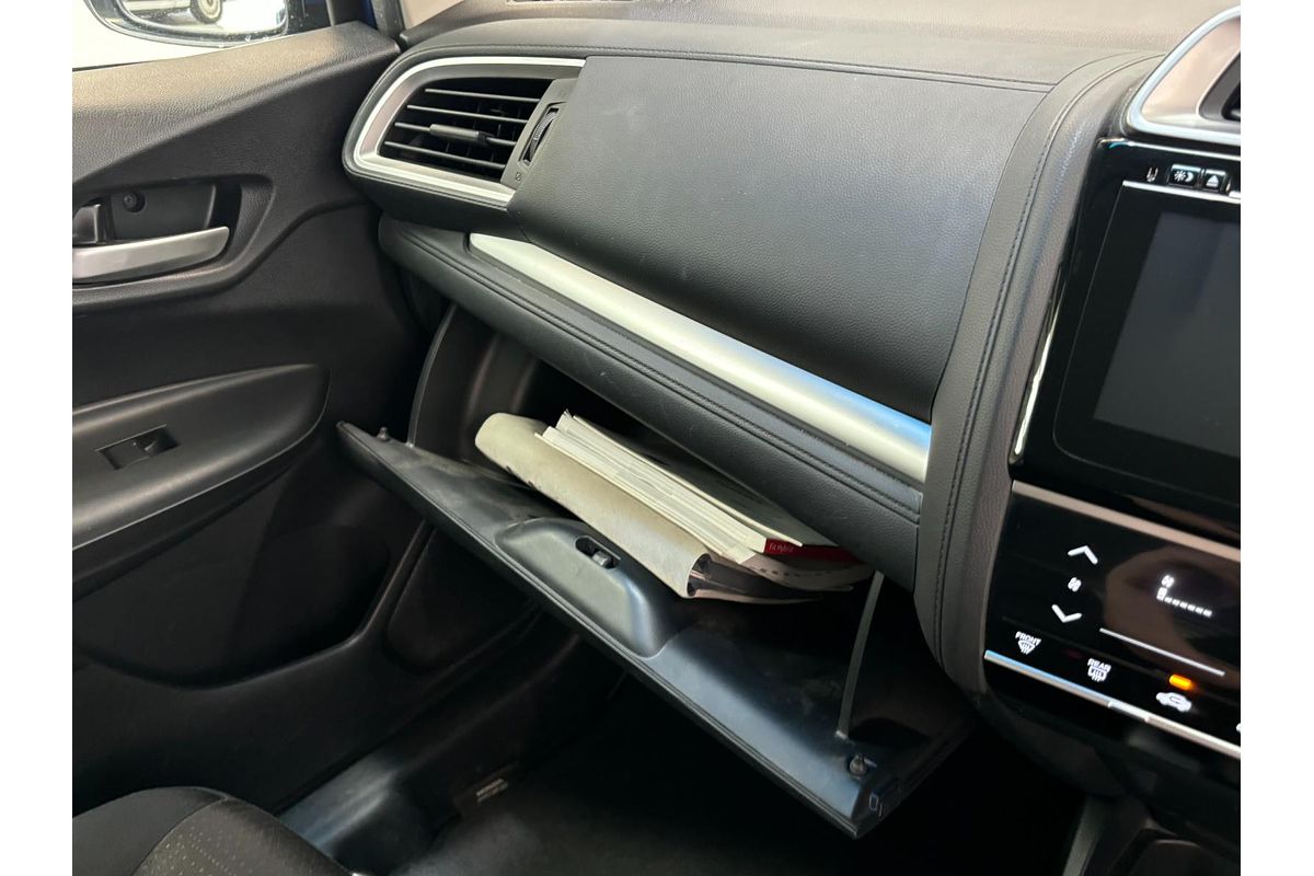 2014 Honda FIT Hybrid GP5