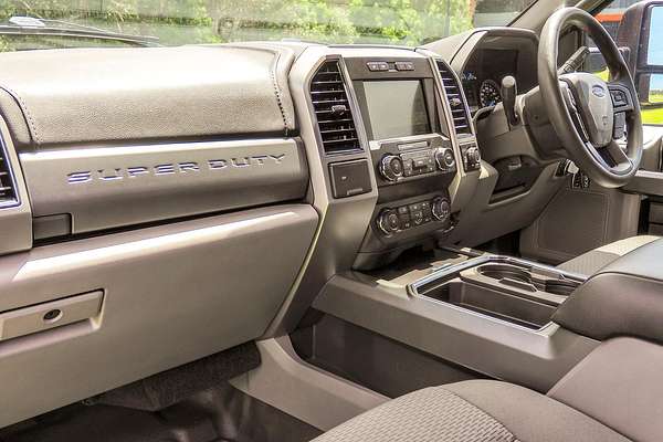 2022 Ford F250 XLT 4X4