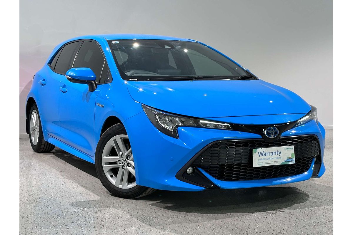 2018 Toyota Corolla SX Hybrid ZWE211R