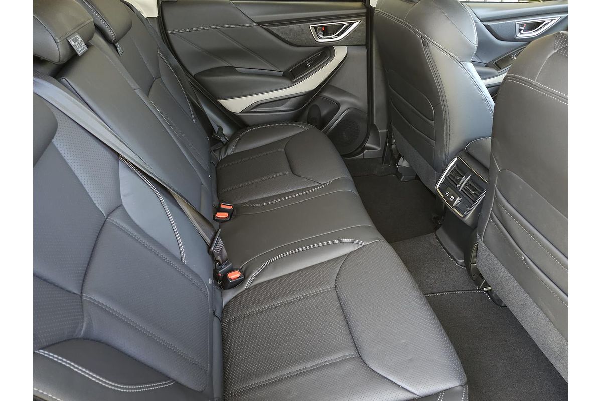 2024 Subaru Forester 2.5i-S S5