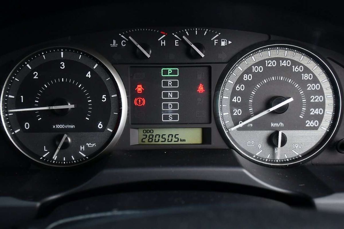 2014 Toyota Landcruiser GXL VDJ200R