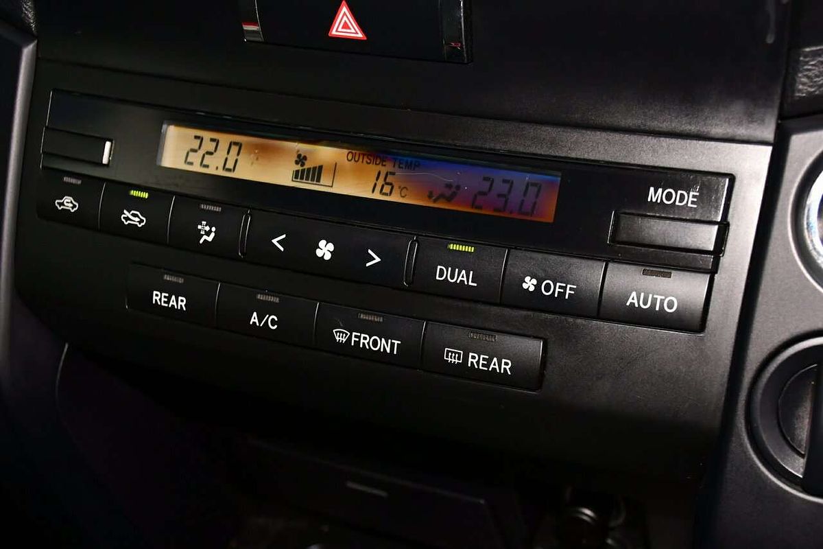 2014 Toyota Landcruiser GXL VDJ200R