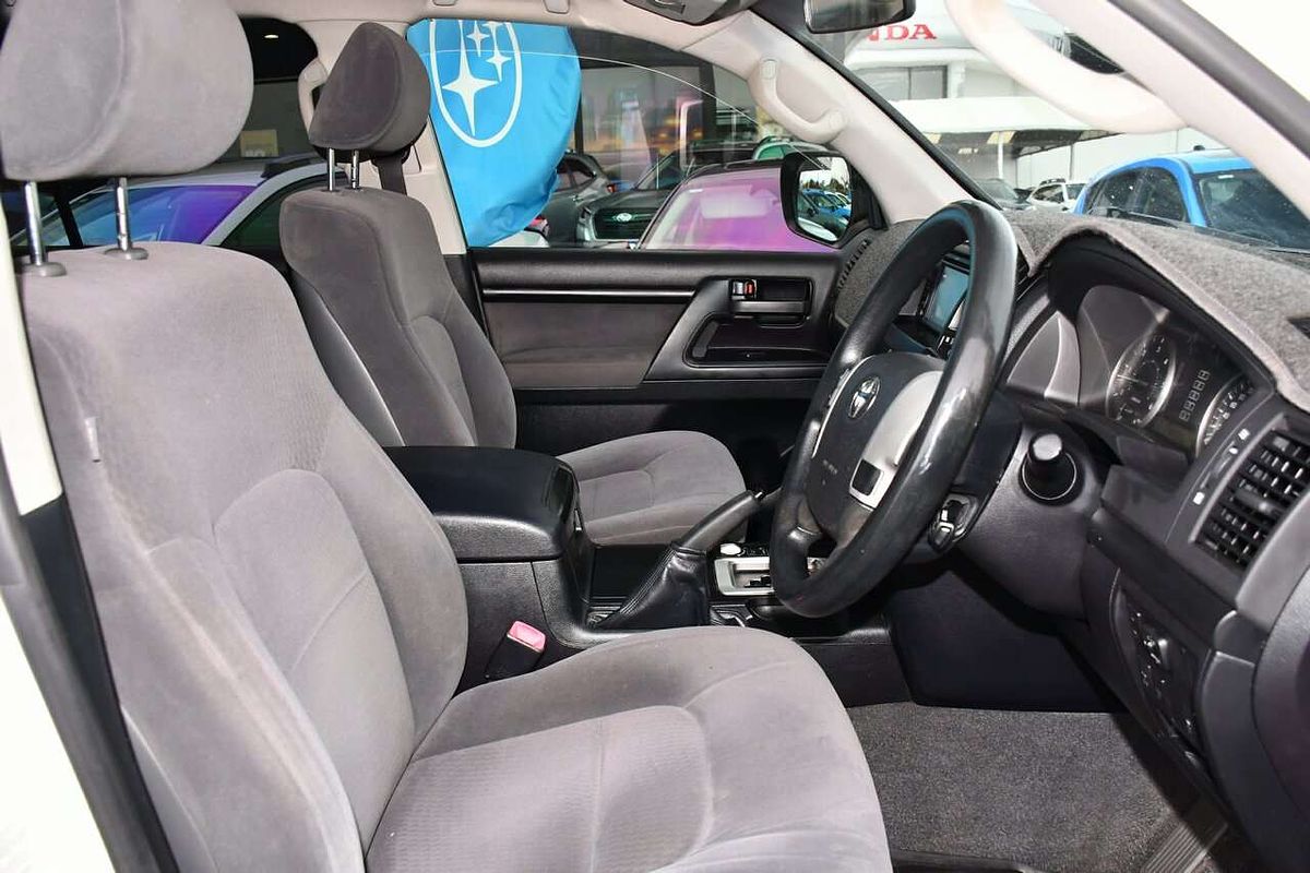 2014 Toyota Landcruiser GXL VDJ200R