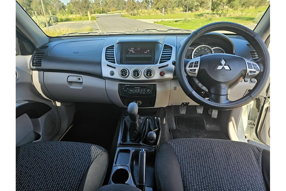 2013 Mitsubishi Triton GLX-R (4x4) MN MY13 4X4
