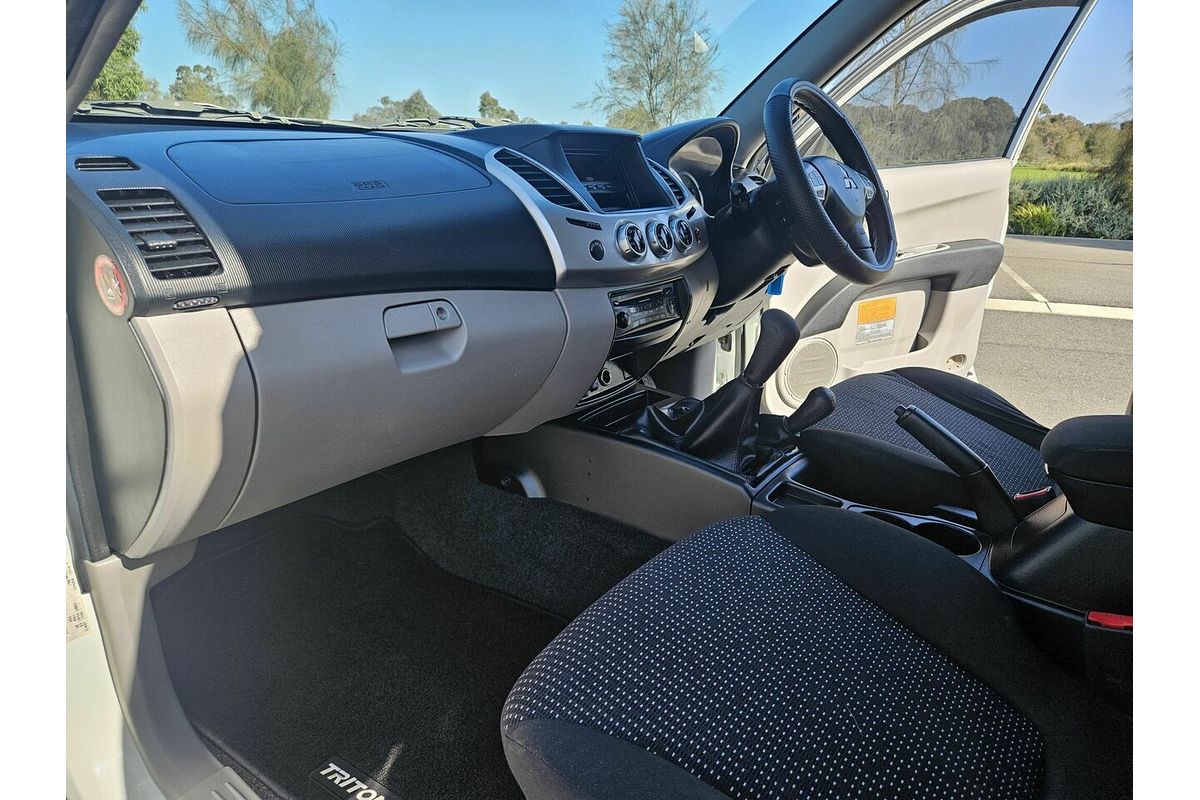 2013 Mitsubishi Triton GLX-R (4x4) MN MY13 4X4