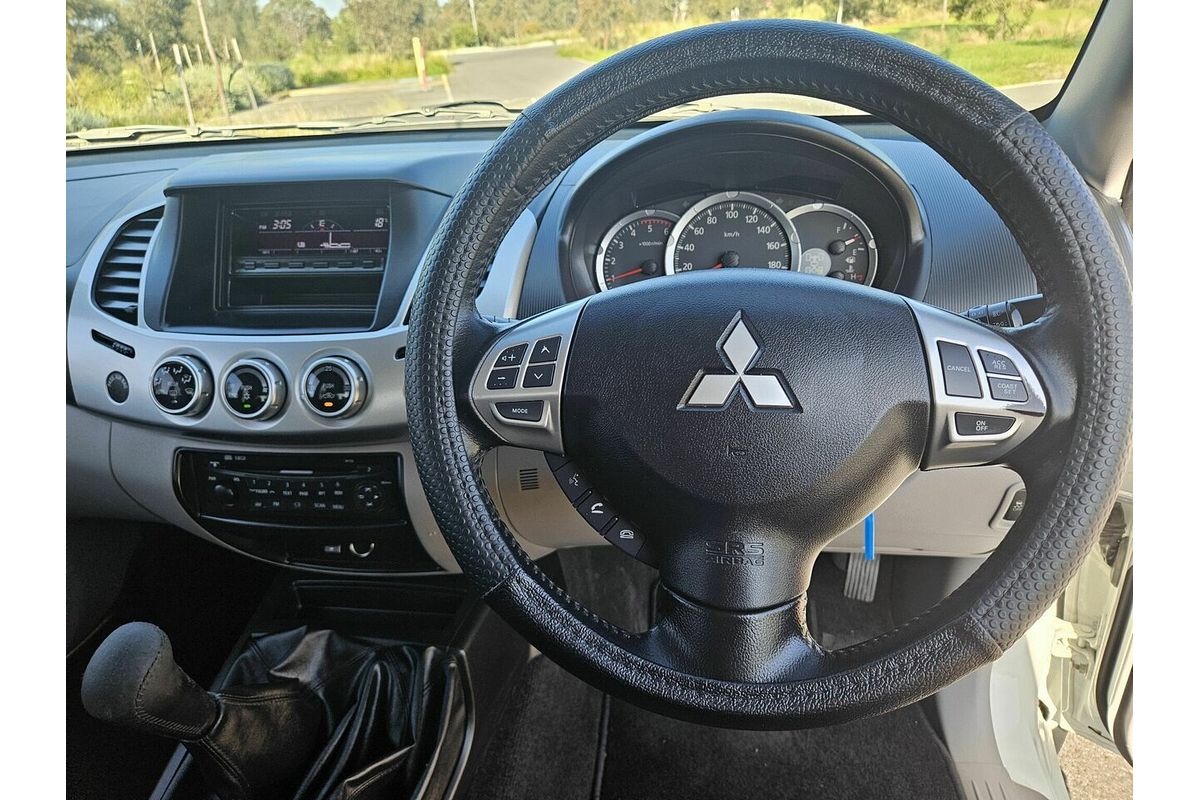 2013 Mitsubishi Triton GLX-R (4x4) MN MY13 4X4