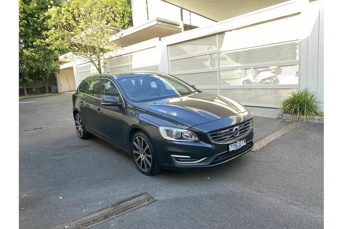 2017 Volvo V60 D4 Luxury